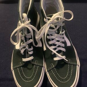 Vans Sk8-Hi High Top Sneakers in black and White